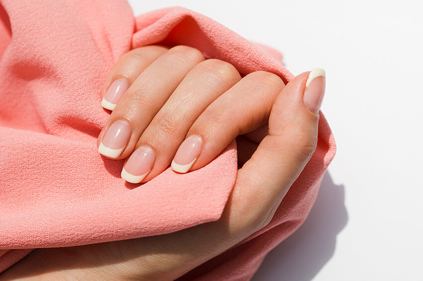 Francuska manikura i pedikura