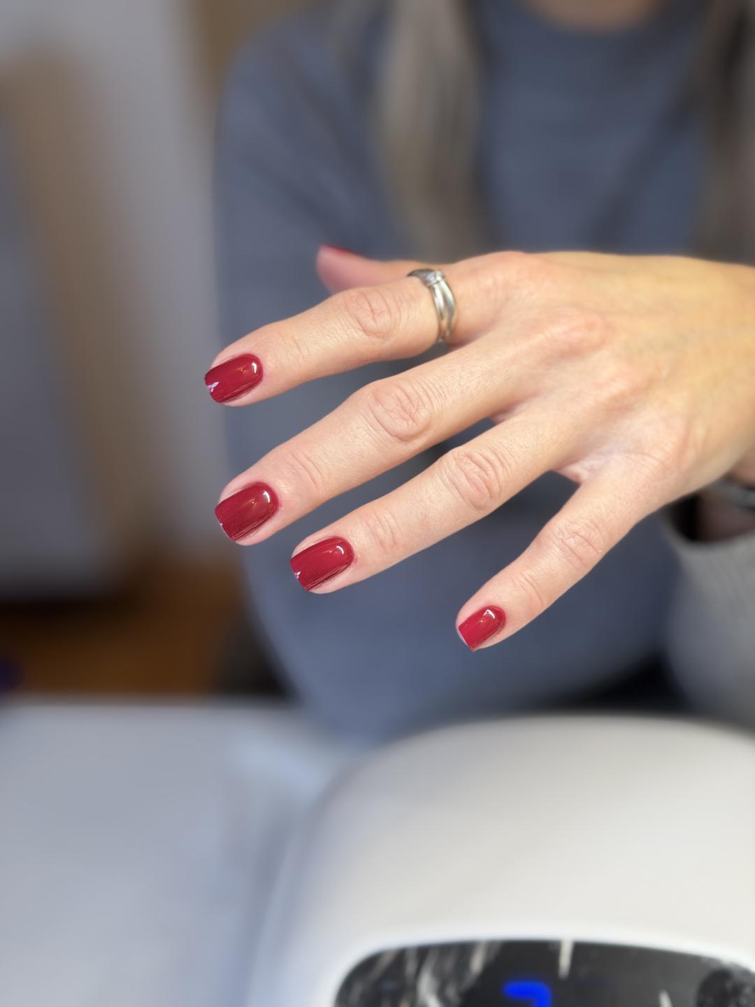 Manikura + trajni lak - Manikult, Zagreb Manikura Nokti Manikura, Zagreb, Maksimir