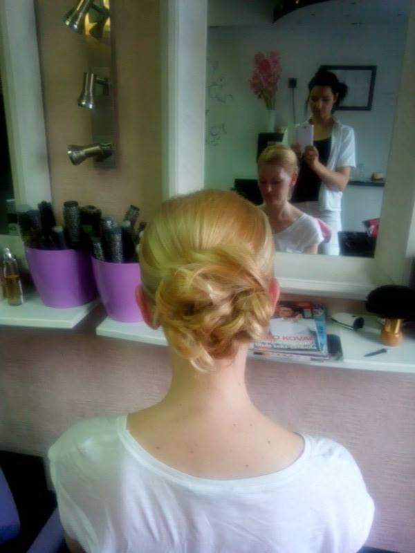 Studio HM #zagreb Njega i ojačavanje kose Svečana frizura