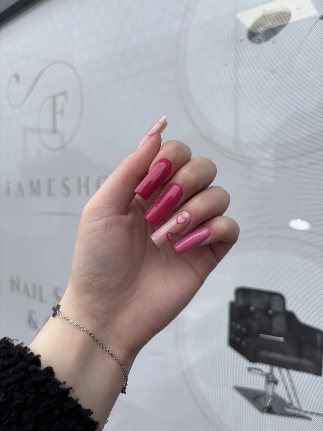 Fame #velika-gorica Nadogradnja noktiju Gel ugradnja noktiju - L dužina