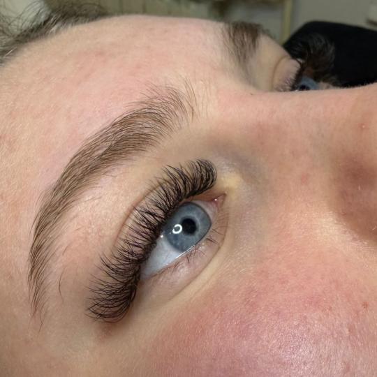 Glow Differently usluga