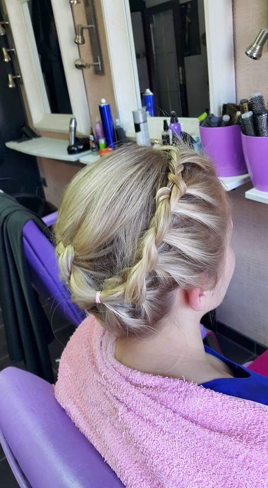 Studio HM #zagreb Njega i ojačavanje kose Svečana frizura