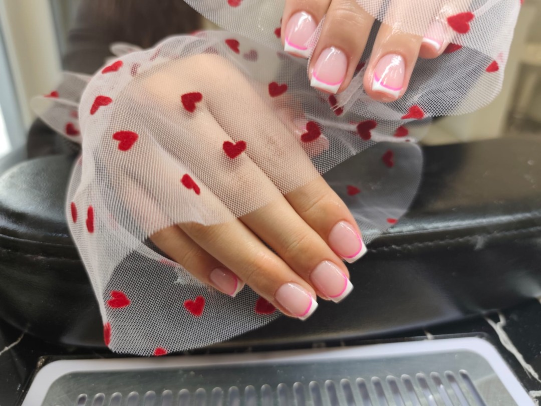 Ugradnja noktiju - S dužina - Roses & friends, Zagreb Nadogradnja noktiju Nokti Nadogradnja noktiju, Zagreb, Donja Dubrava