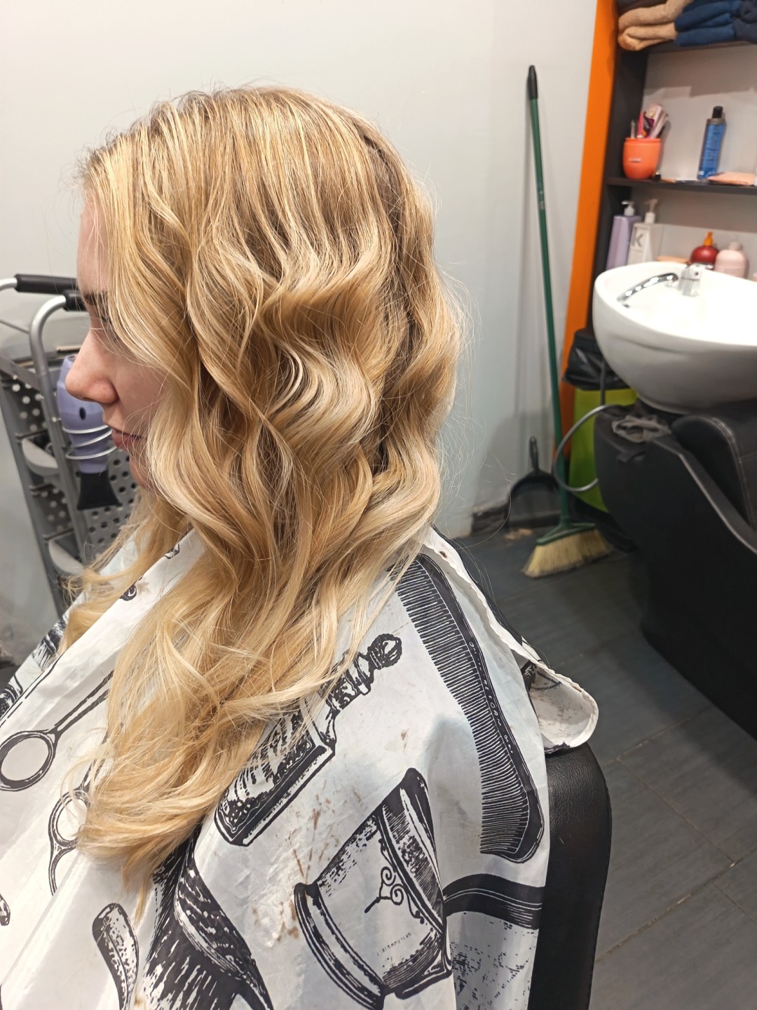 Studio Divas #rijeka Bojanje kose Feniranje + toniranje + balayage - duga kosa