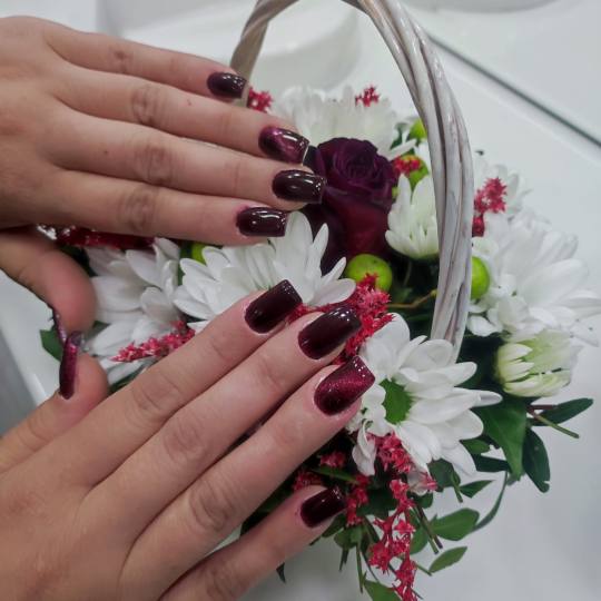 Roses & friends #zagreb Nadogradnja noktiju Ugradnja noktiju - S dužina