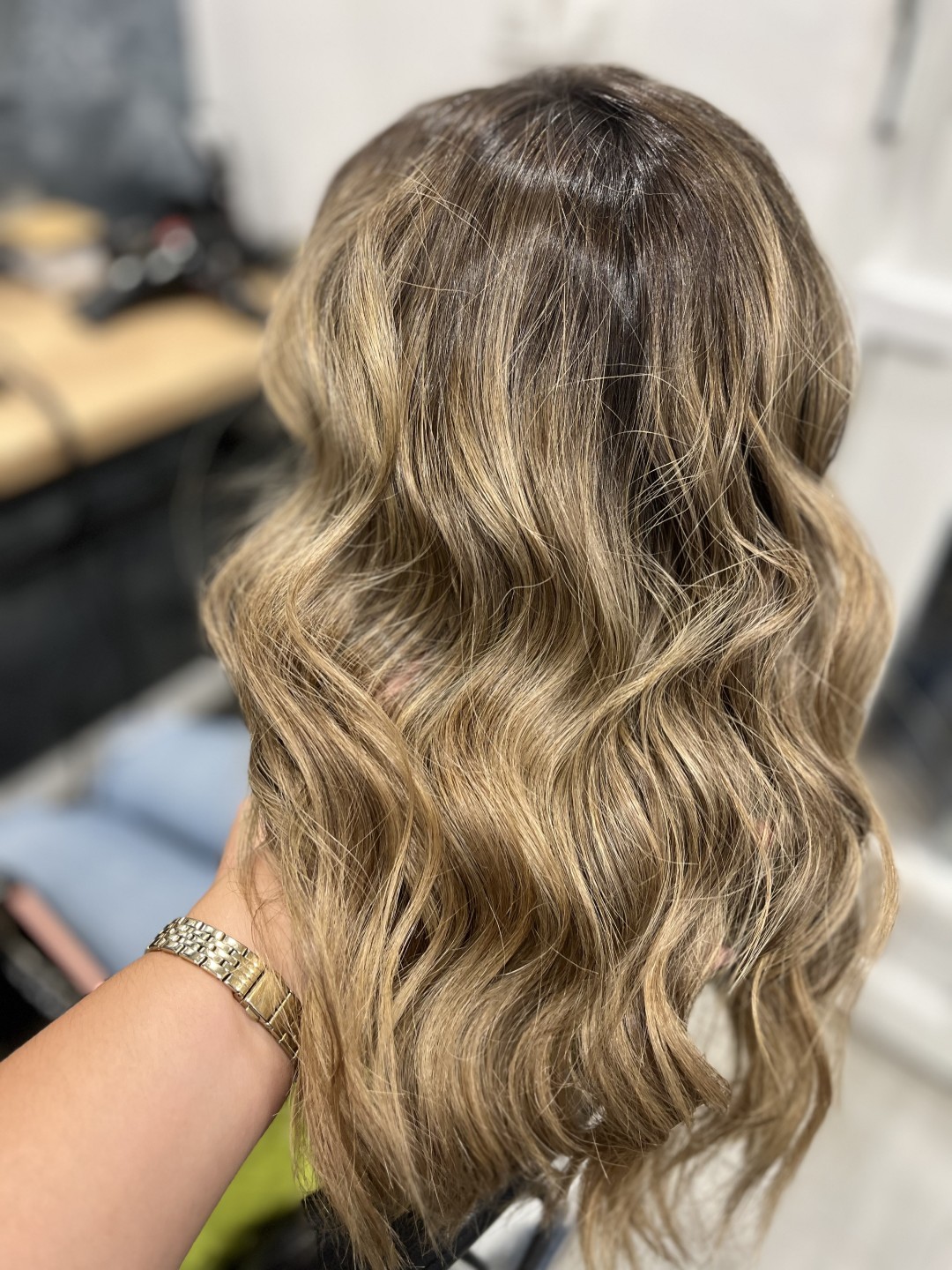 Balayage - duga kosa - Hairshow, Zagreb Ombre, sombre, balayage Frizerski saloni Ombre, sombre, balayage, Zagreb, Peščenica – Žitnjak