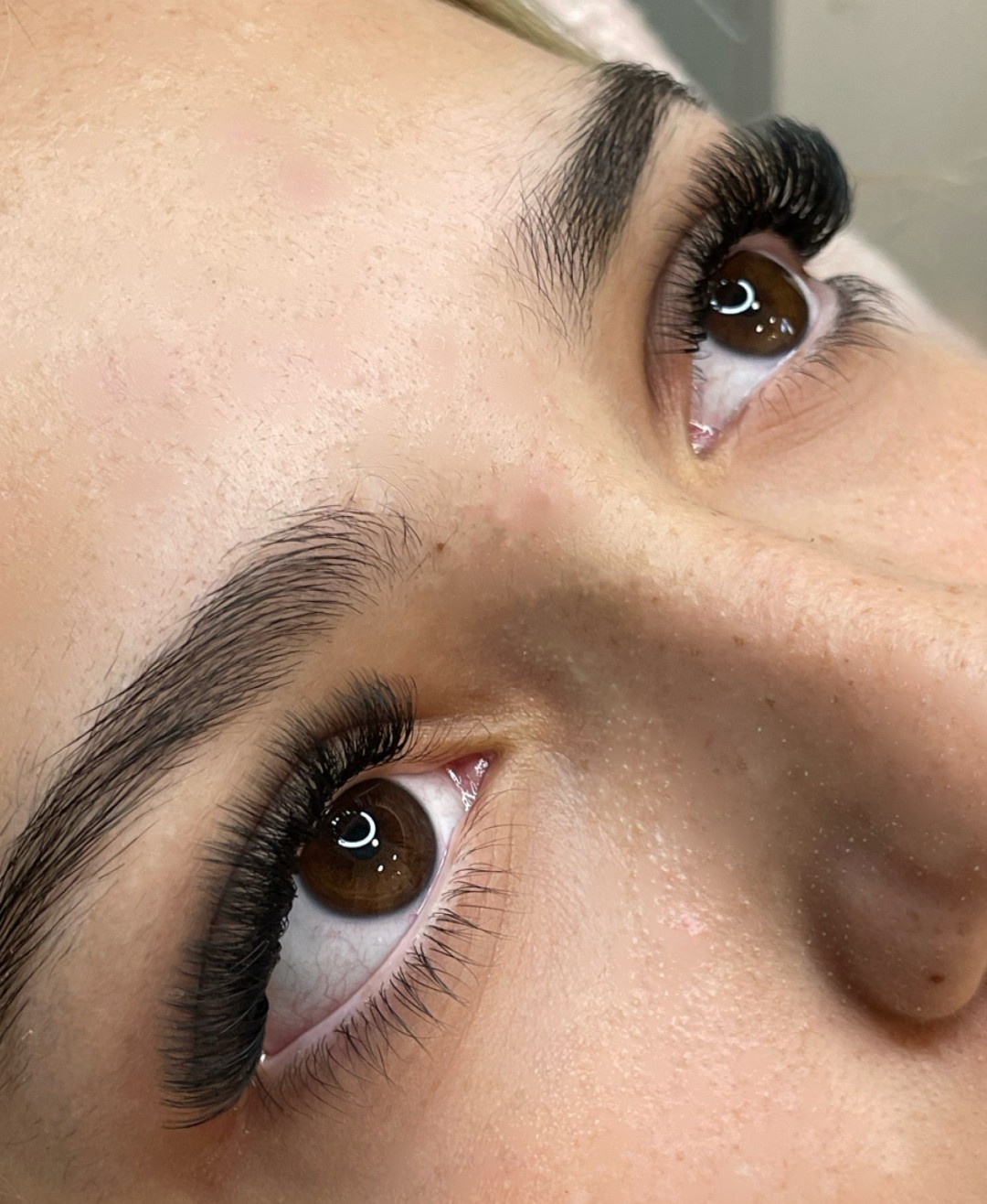 Beauty studio Lux #kastela Nadogradnja trepavica Ugradnja trepavica - volumen