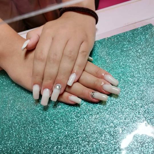 Paint Bar Joy - spas u zadnji čas #zagreb Gel lak tipse gel ugradnja
