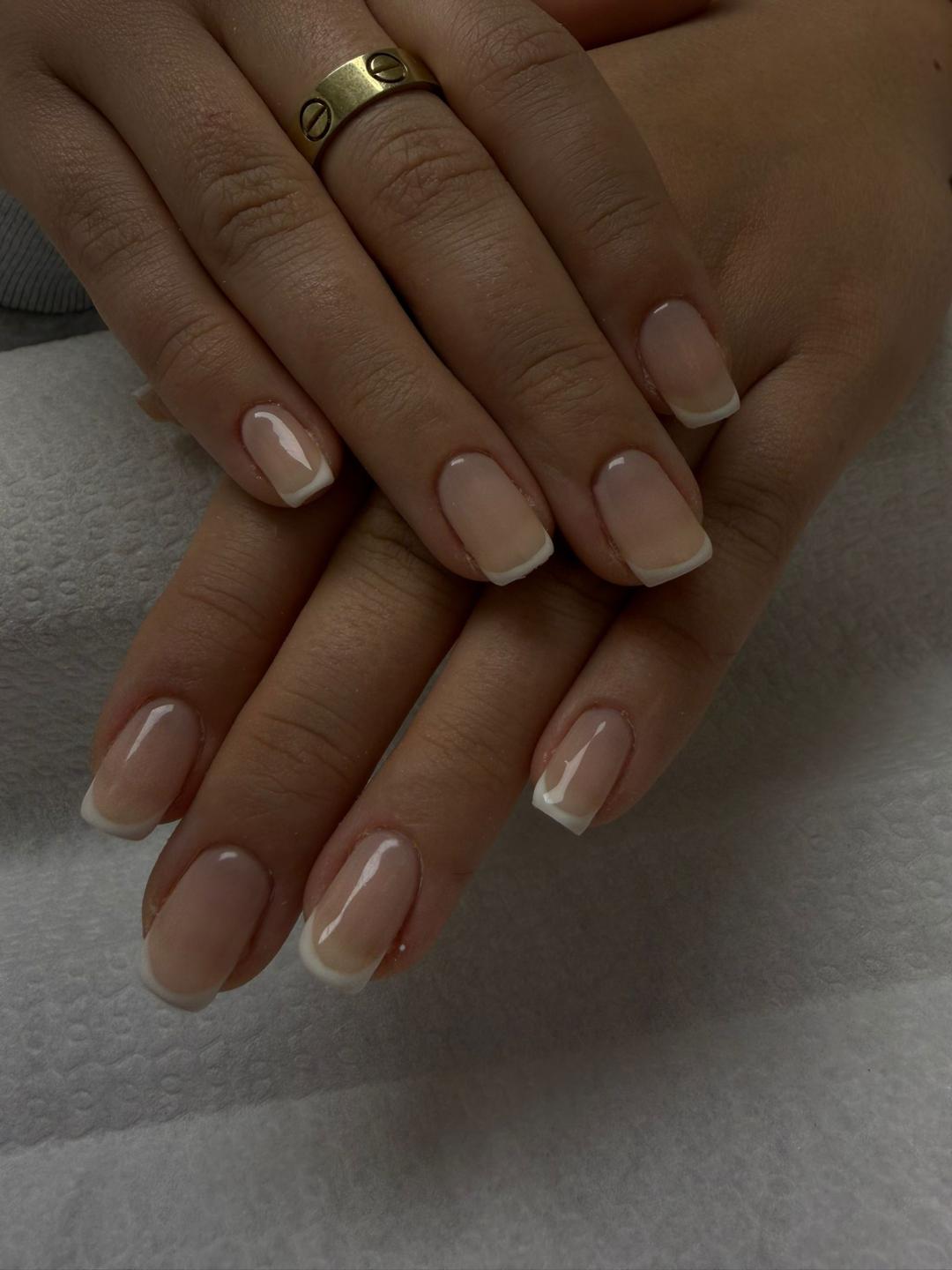 Manikura + trajni lak - JK Saloné, Zagreb Manikura Nokti Manikura, Zagreb, Črnomerec