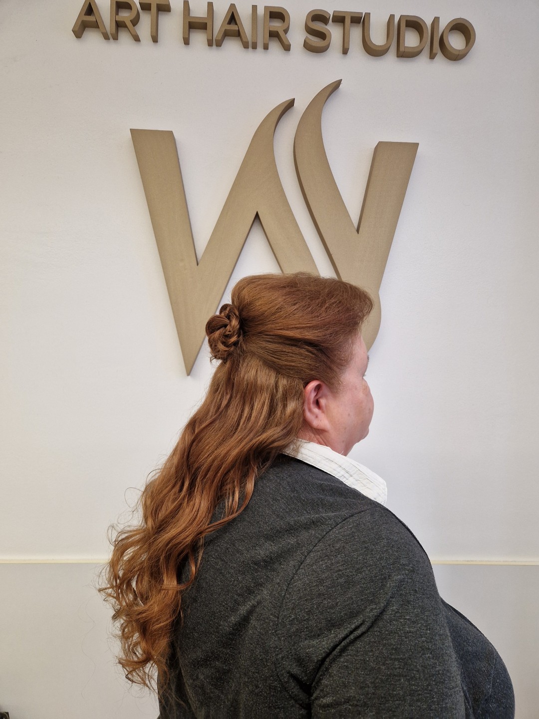 Frizerski salon W #zagreb Svečane i frizure za svadbu Svečana frizura - duga kosa