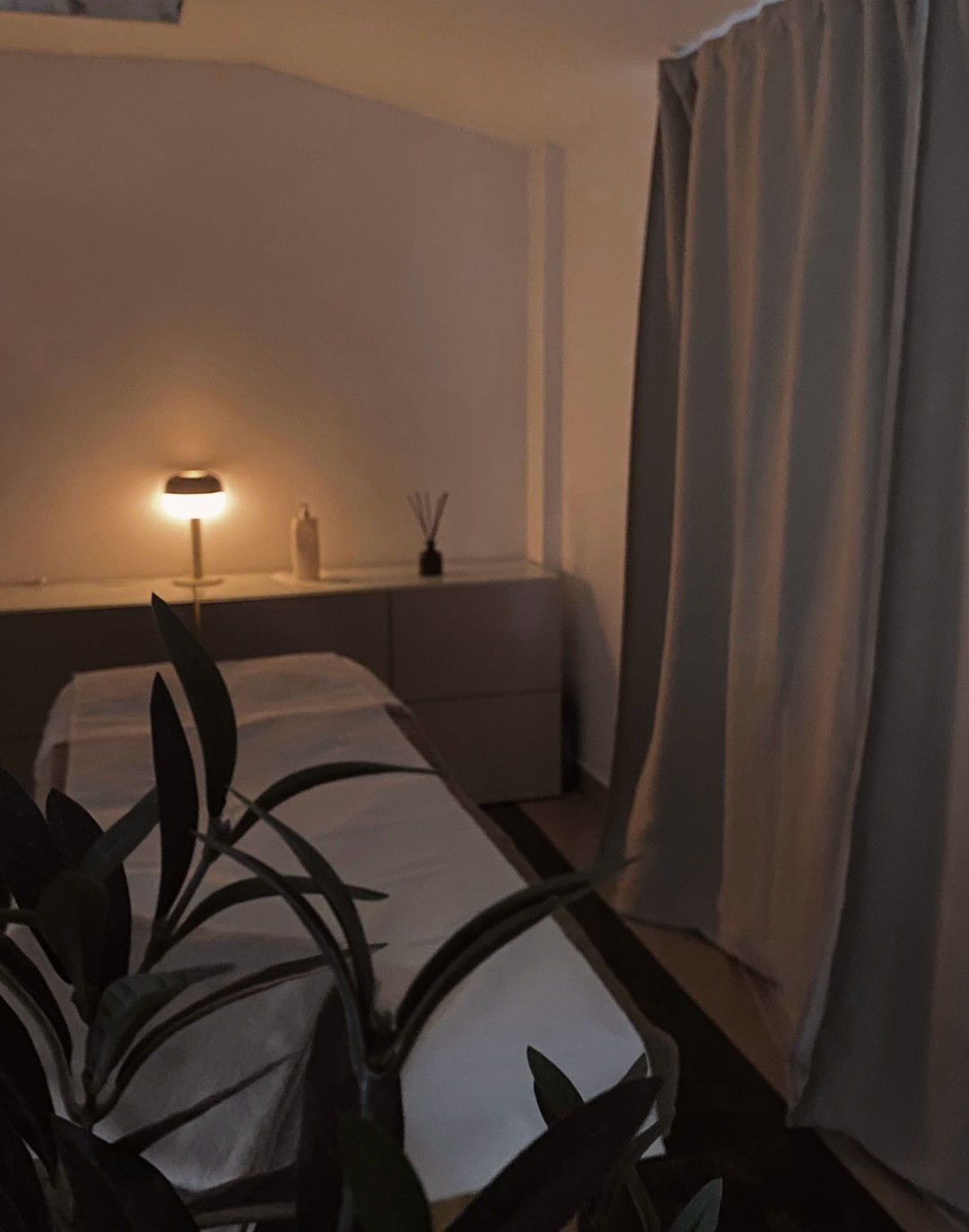 Me time - Beauty & More #zagreb Masaža za opuštanje / relax / antistres Antistres masaža - 60 minuta