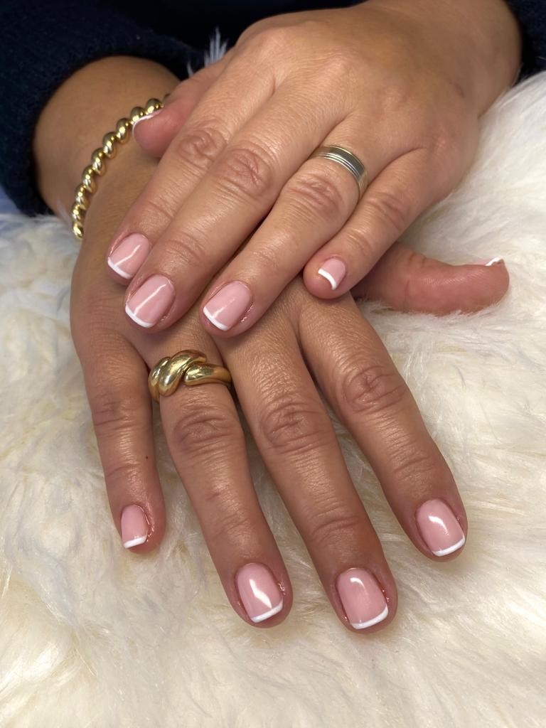 FeelUnique #zagreb Manikura Manikura + OPI trajni lak