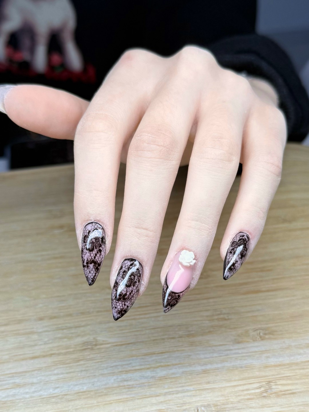 Minie #zapresic Korekcija noktiju Korekcija / nadopuna noktiju