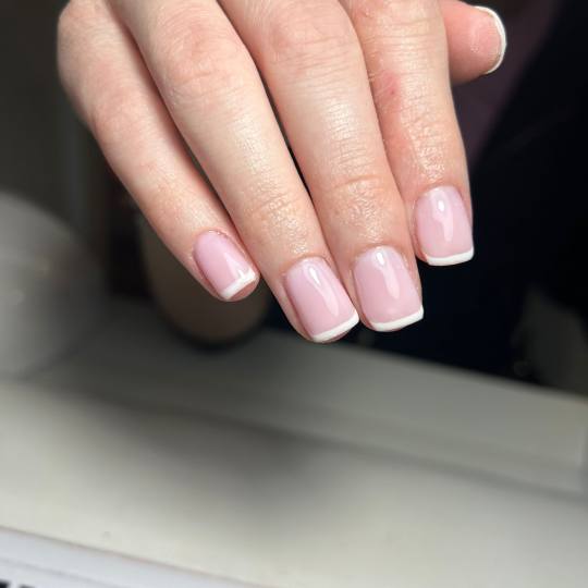 Glow Differently usluga