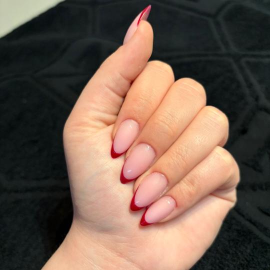 Glow Differently #zagreb Nadogradnja noktiju Ugradnja noktiju - M dužina