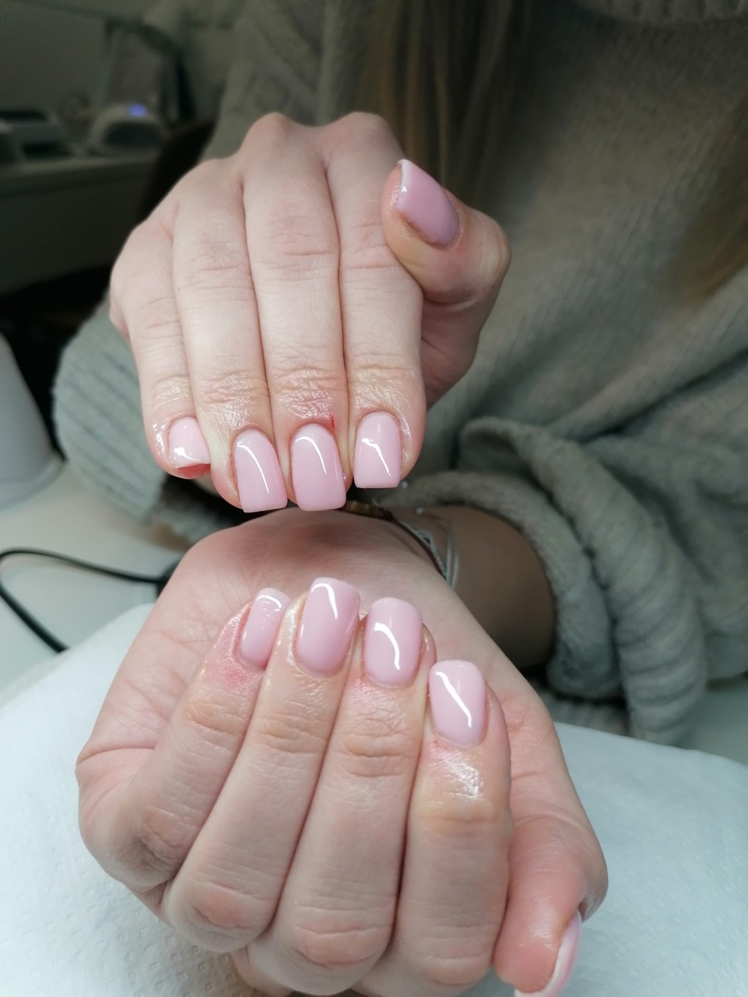 House of Beauty #zagreb Izlivanje noktiju Nadopuna / korekcija noktiju - M dužina