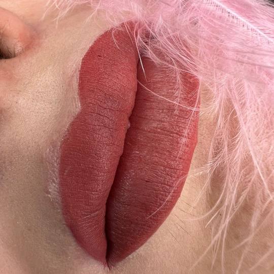 Brow Bar Permanent #zagreb Trajna šminka Trajna šminka - usne