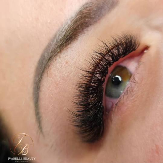 IvaBelle beauty #zagreb Nadogradnja trepavica Nadopuna volumenskih / hibridnih trepavica - do 2 tjed