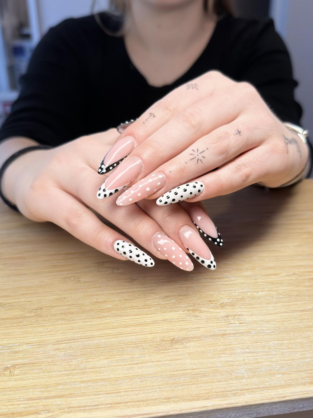 Minie 1 #zapresic Nadogradnja noktiju Ugradnja noktiju gelom