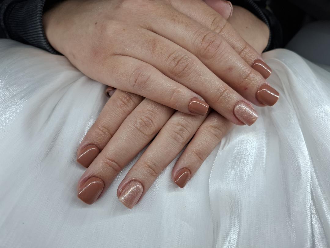 Shiny Nails #zagreb Manikura Manikura + trajni lak