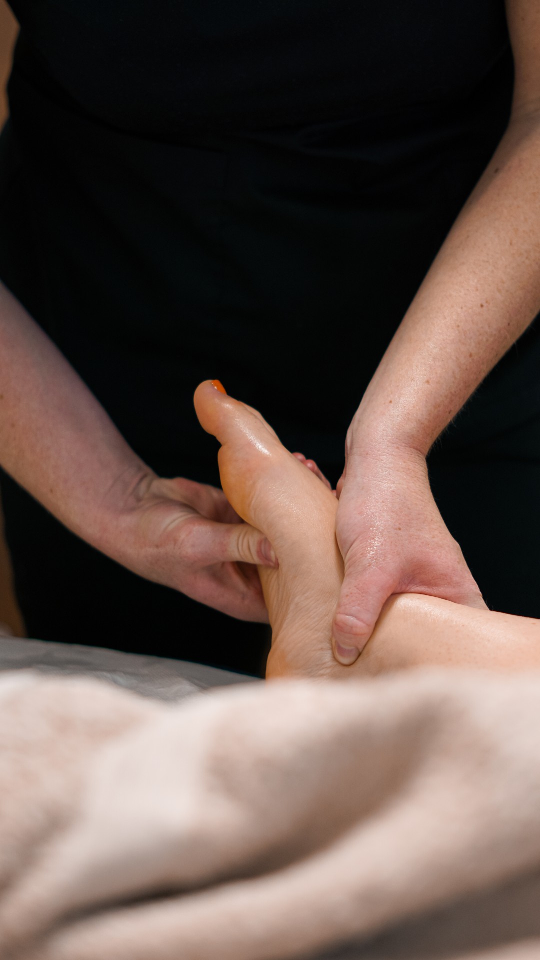 Anchié #zagreb Masaža lica Deep facelifting + masaža stopala + potkoljenica