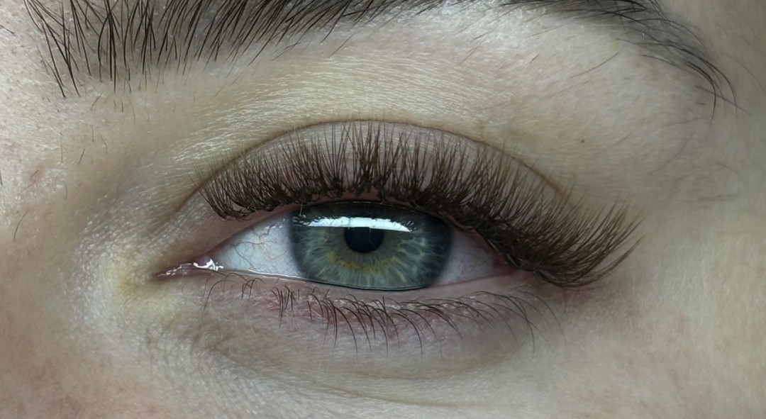 Sis Beauty Room #zagreb Nadogradnja trepavica Ugradnja volumenskih trepavica