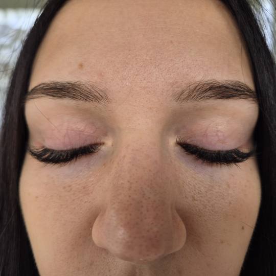 Nails & Beauty Studio usluga