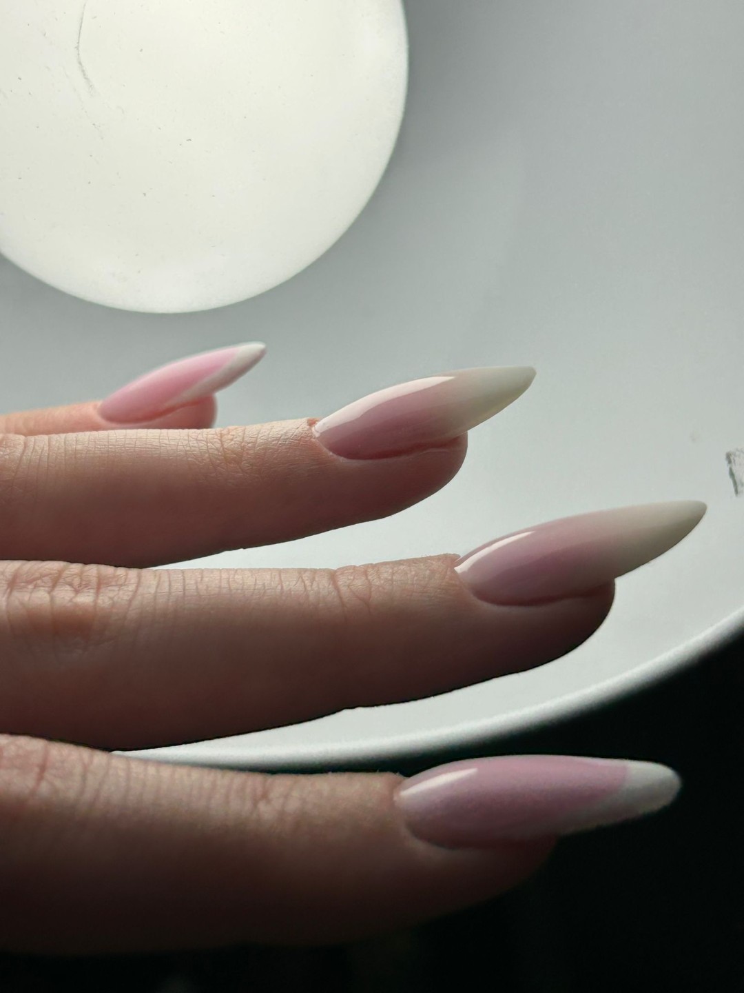 Ugradnja noktiju - M dužina - Glow Differently, Zagreb Nadogradnja noktiju Nokti Nadogradnja noktiju, Zagreb, Donji grad - Centar