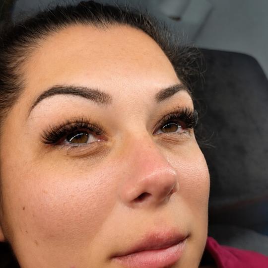 Ina Beauty Studio #rijeka Nadogradnja trepavica Ugradnja volumenskih trepavica - 2D / 5D