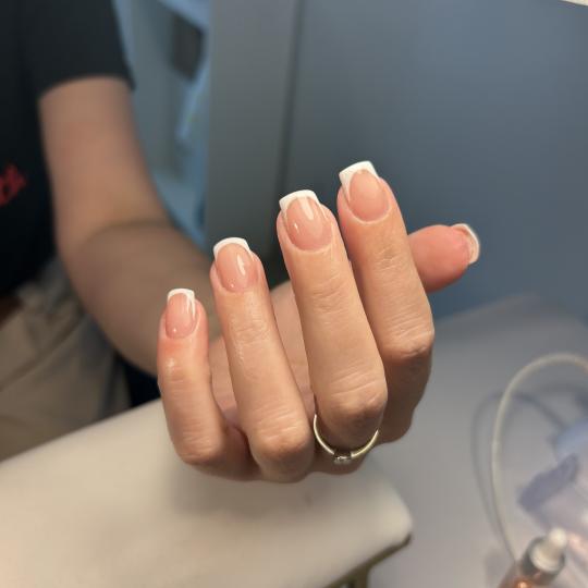 LoveGlam beauty studio #zagreb Izlivanje noktiju Nadopuna noktiju - S dužina