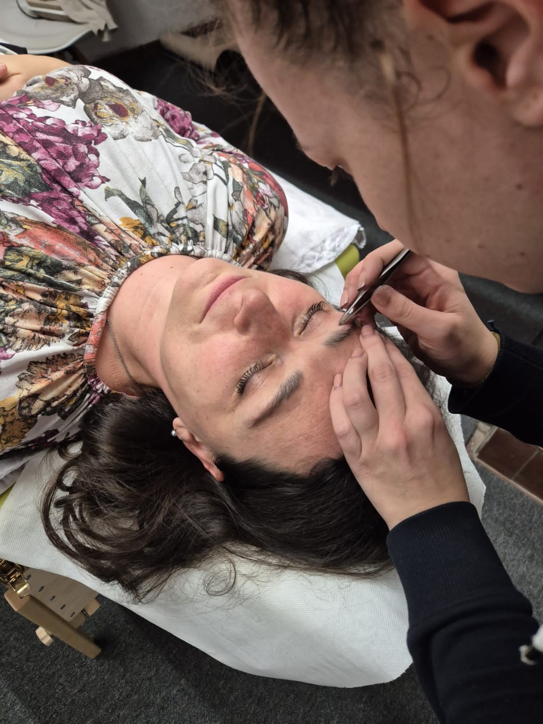 Oblikovanje obrva - za muškarce / dame - Nails & Beauty Studio Mánu, Zagreb Obrve Lice Obrve, Zagreb, Novi Zagreb – istok