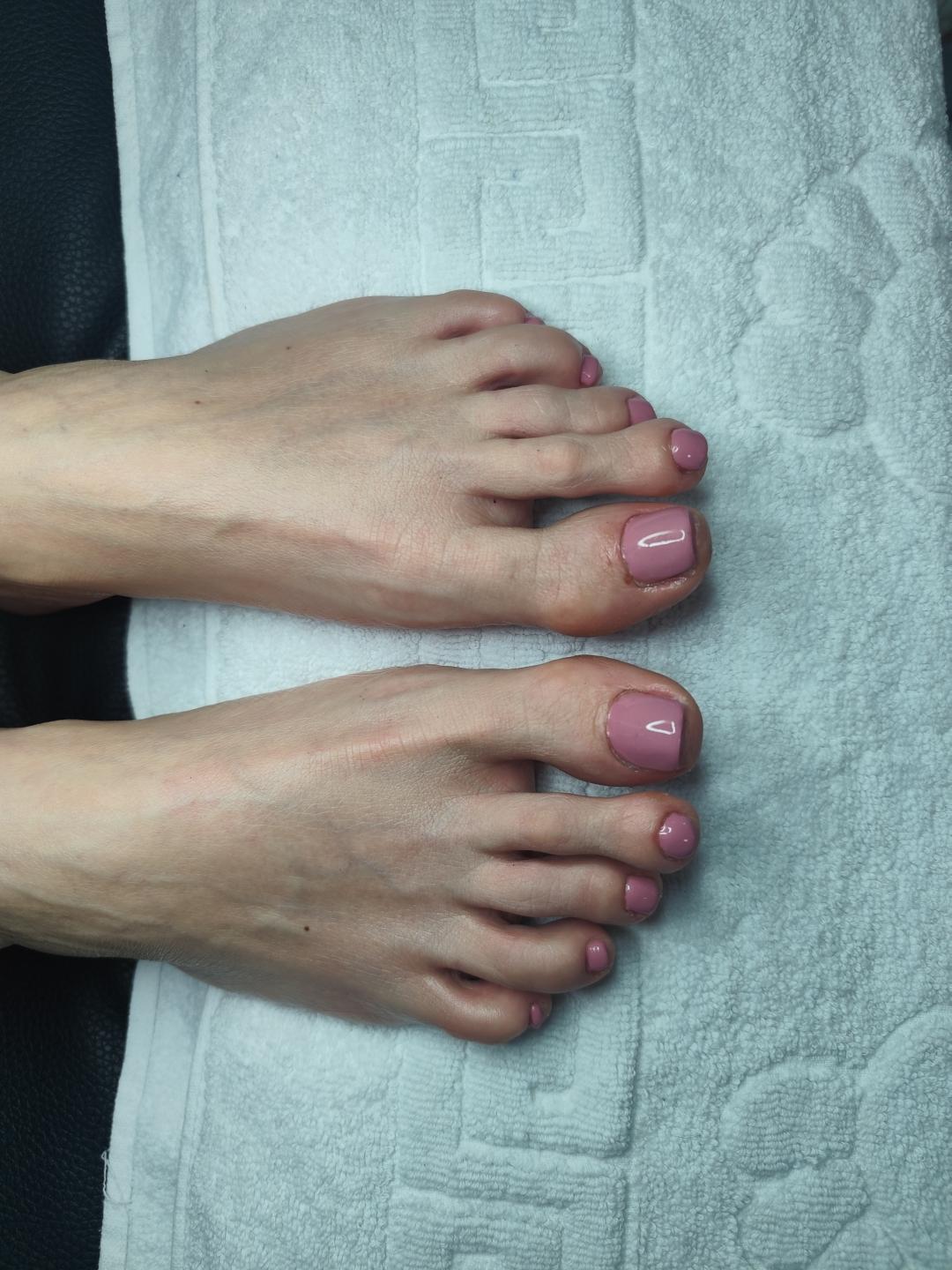 Josea beauty studio #zagreb Estetska pedikura Estetska pedikura + trajni lak