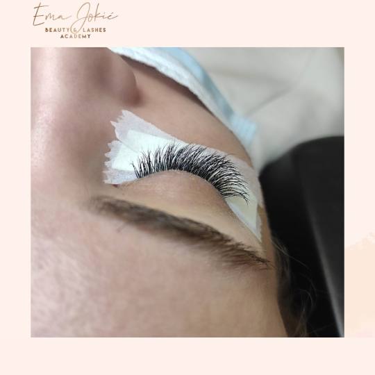 Ema Jokić Beauty & Lashes Academy #zagreb Trepavice Ugradnja trepavica