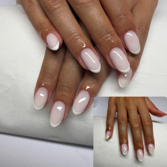 D BEAUTY ROOM #zagreb Gel lak Gel lak - ruke Duragel Glacial uz dodatak frencha💅