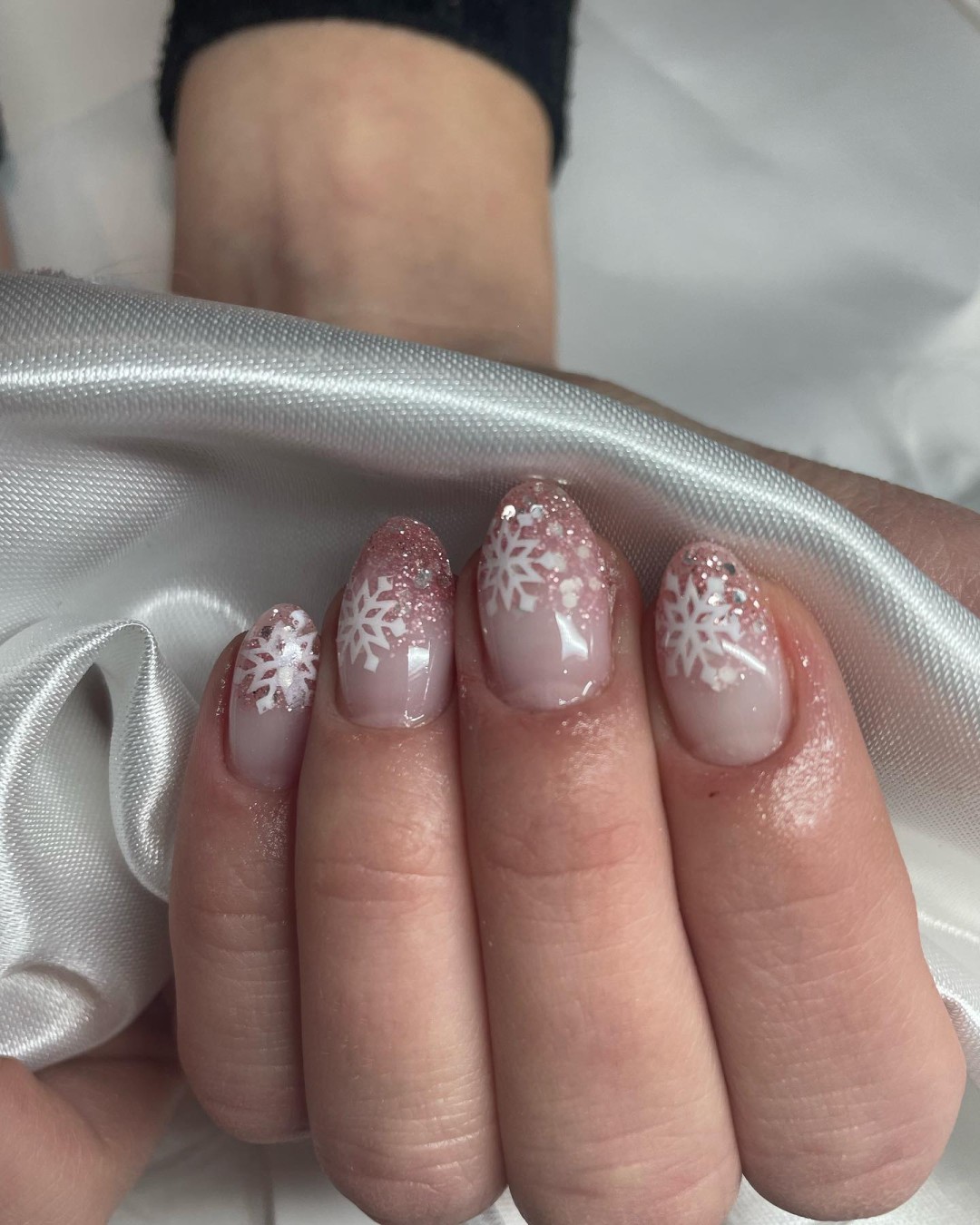 Beauty studio Maja #zagreb Nadogradnja noktiju Korekcija ugradnje noktiju - S dužina