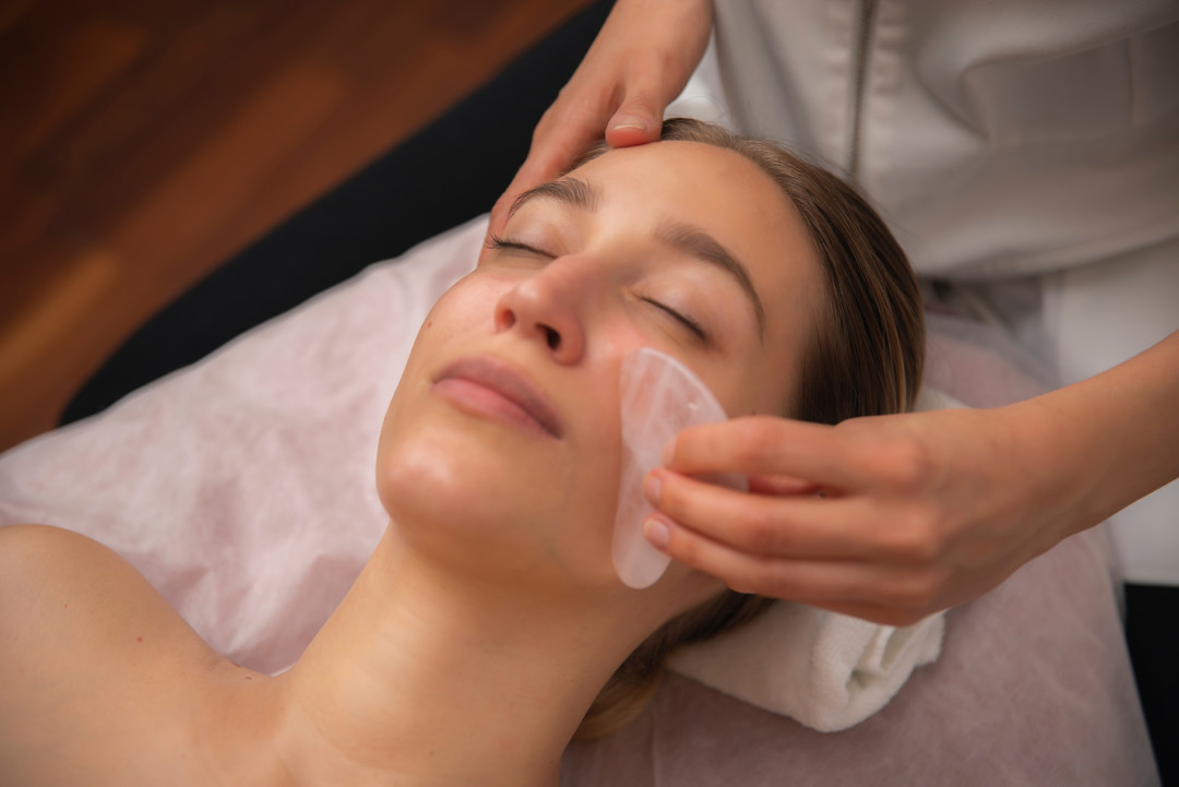 Meliora #zagreb Masaža lica ANTI-AGE LIFTING MASAŽA LICE + VRAT + DEKOLTE