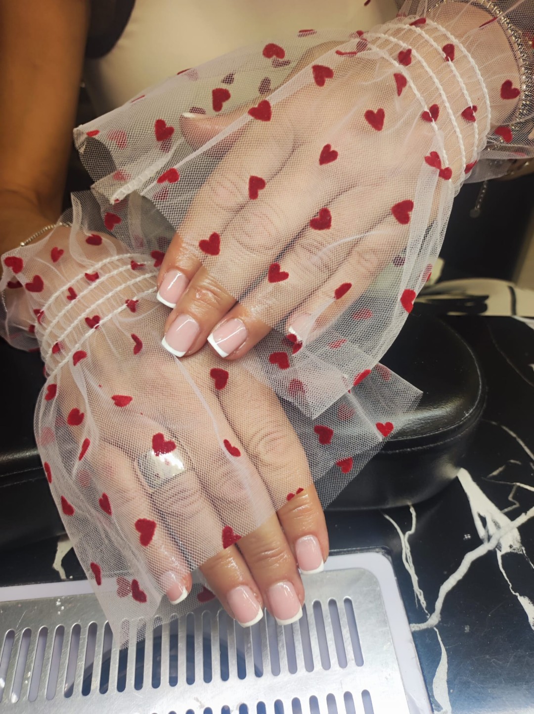 Roses & friends #zagreb Izlivanje noktiju Nadopuna noktiju - S dužina