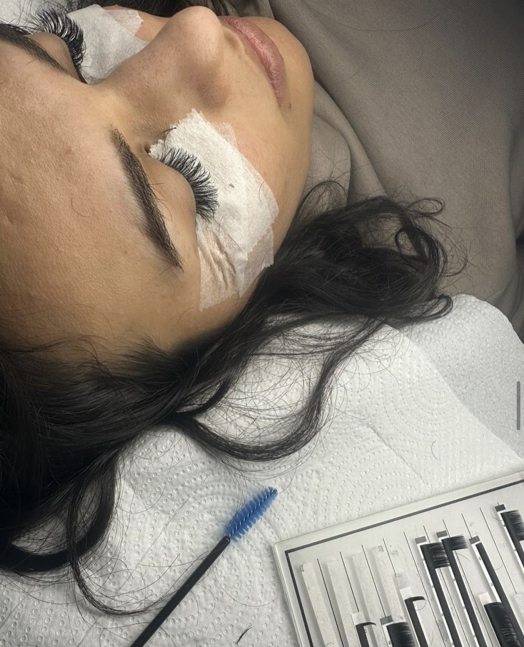 Beauty studio L #zagreb Nadogradnja trepavica Ugradnja volumenskih trepavica