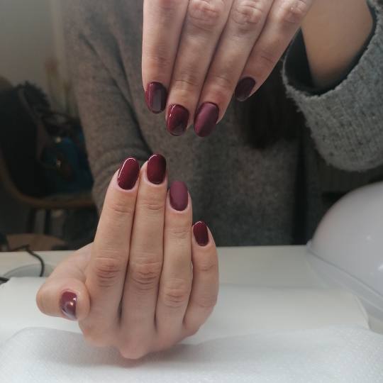 House of Beauty #zagreb Korekcija noktiju Nadopuna / korekcija noktiju - M dužina Korekcija M duži