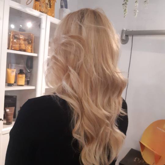 Glow Differently usluga