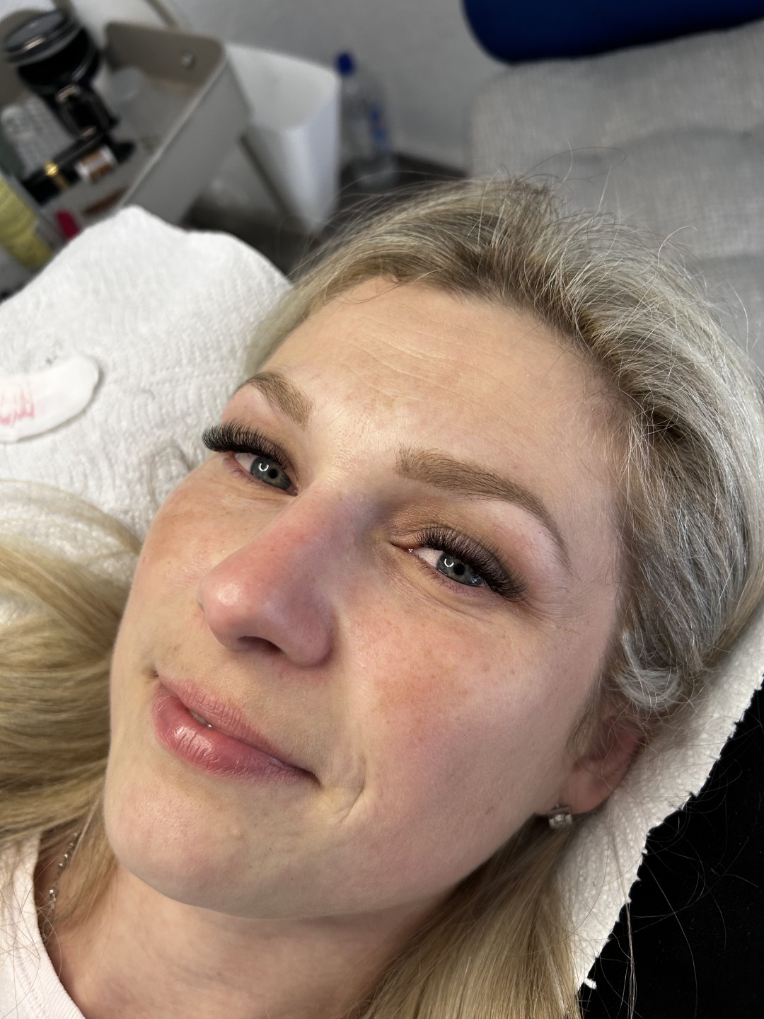 Studio Bellezza #velika-gorica Nadogradnja trepavica Ugradnja volumenskih trepavica