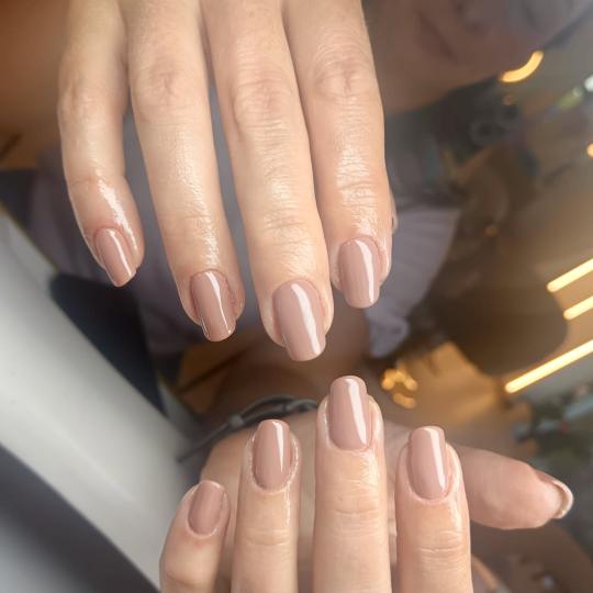 SABRINA STRIJA BEAUTY & SPA #zagreb Manikura Manikura + trajni lak