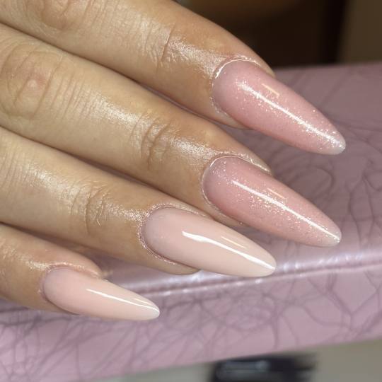 Doll House #zagreb Nadogradnja noktiju Nadopuna noktiju - L dužina