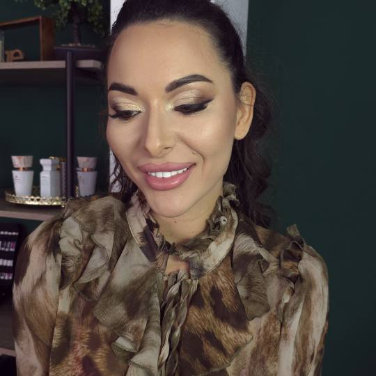 Daniva brow and beauty #zagreb Make-up / šminkanje Profesionalno šminkanje - bez trepavica