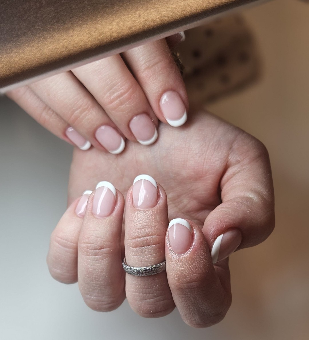 Luna Beauty studio #zagreb Manikura Nadopuna gelom+french