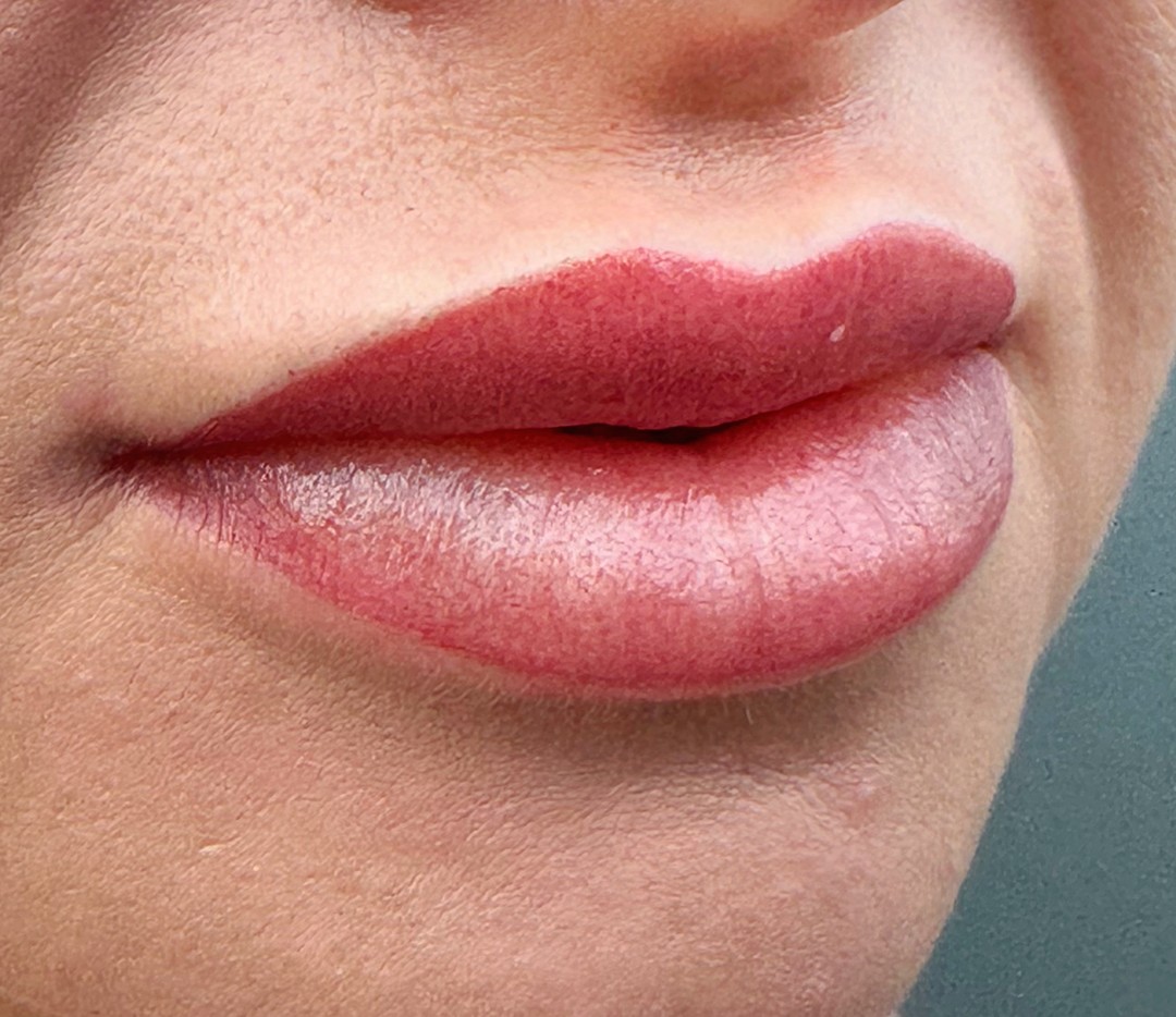 Vanja’s Beautique #zagreb Trajna šminka Trajna šminka usana + korekcija usana - do 60 dana