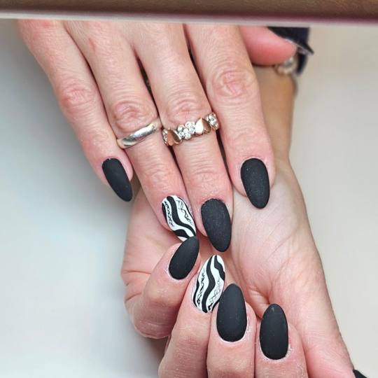 Luna Beauty studio #zagreb Nadogradnja noktiju Nadogradnja noktiju gelom bez Nail arta vel.S,M