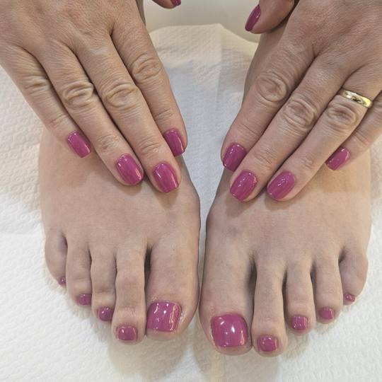 Luna Beauty studio #zagreb Estetska pedikura Estetska pedikura + trajni lak