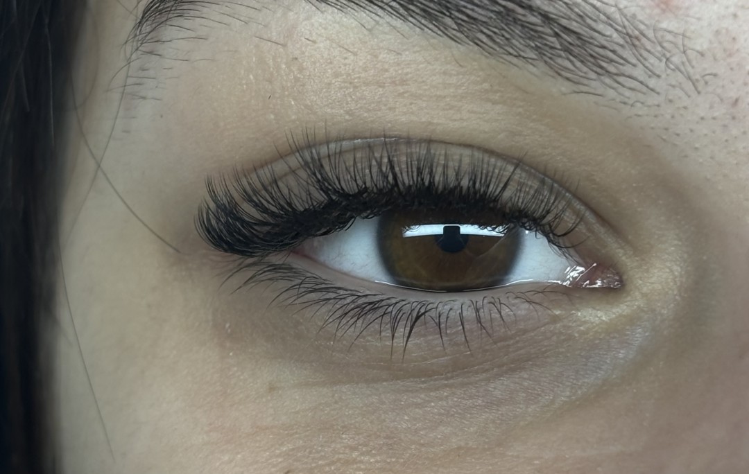 Sis Beauty Room #zagreb Nadogradnja trepavica Ugradnja volumenskih trepavica