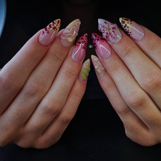 TINA NAIL ART STUDIO #velika-gorica Nadogradnja noktiju Ugradnja noktiju - L dužina Ugradnja L sa d